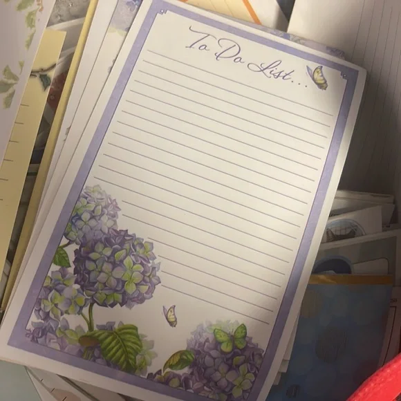 Bundle of 10 random notepads 🦋 🐱 🐶 🇺🇸 🎄 - Picture 10 of 13